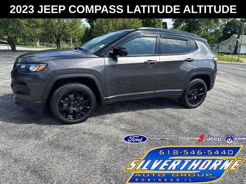 Granite Crystal Clearcoat Metallic 2023 Jeep Compass Latitude