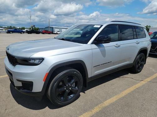 2023 Jeep Grand Cherokee L Laredo