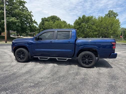 Deep Blue Pearl 2023 Nissan Frontier SV
