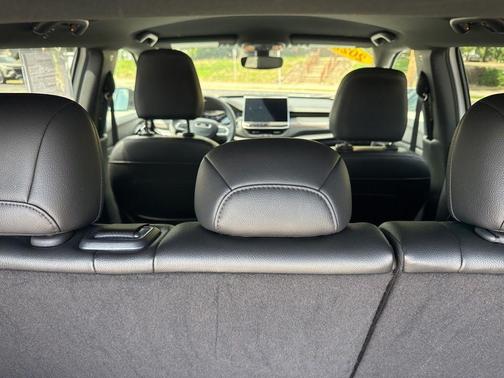 Bright White Clearcoat 2025 Jeep Compass Trailhawk