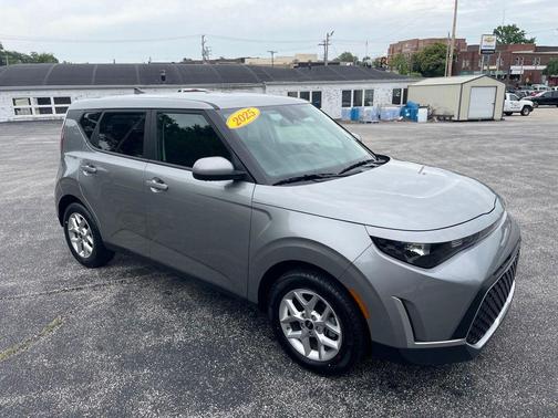 Steel Gray 2025 Kia Soul LX