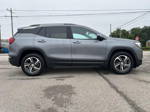 2021 GMC Terrain SLT
