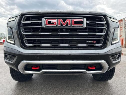 2025 GMC Yukon XL AT4