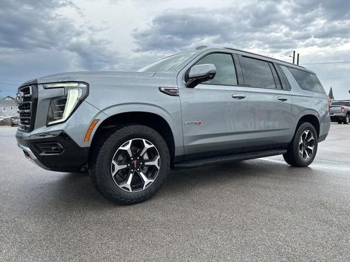 2025 GMC Yukon XL AT4