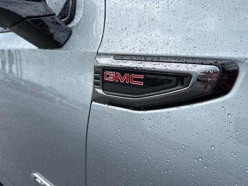 2025 GMC Yukon XL AT4