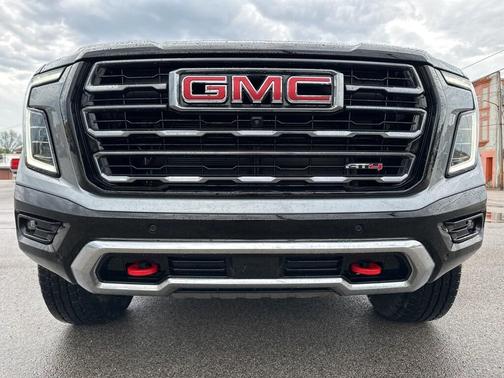 2025 GMC Yukon XL AT4