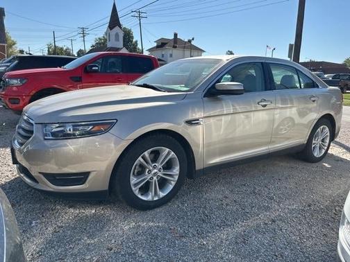 2018 Ford Taurus SEL