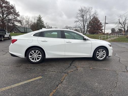 2017 Chevrolet Malibu 1LT