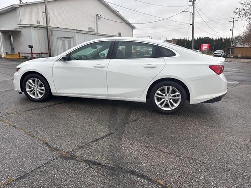 2017 Chevrolet Malibu 1LT