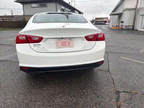 2017 Chevrolet Malibu 1LT