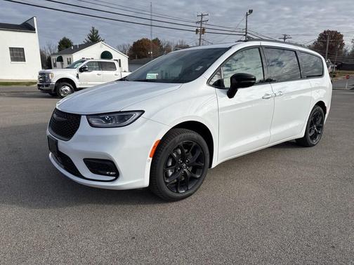 2026 Chrysler Pacifica Limited