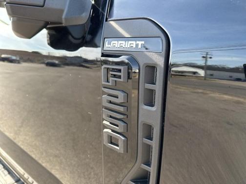 2025 Ford F-250 Lariat