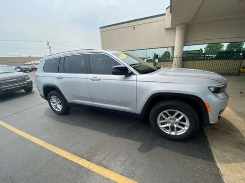 2022 Jeep Grand Cherokee L Laredo