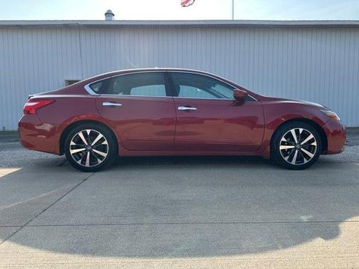 2016 Nissan Altima 2.5 SR