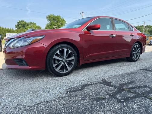 2016 Nissan Altima 2.5 SR