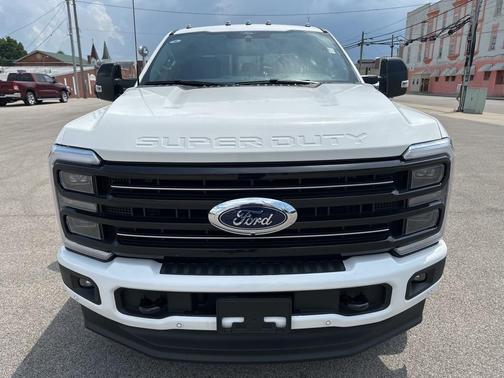 2025 Ford F-350 Platinum