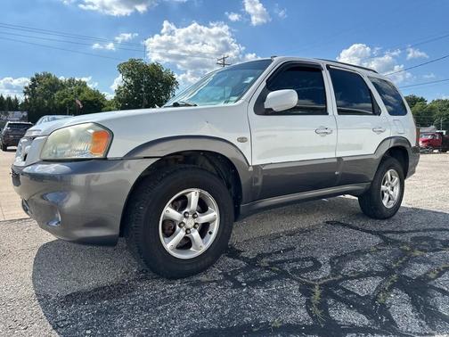 2005 Mazda Tribute i
