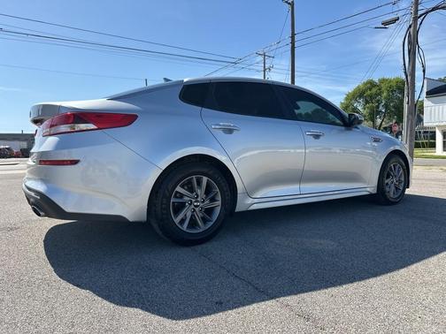 2020 Kia Optima LX