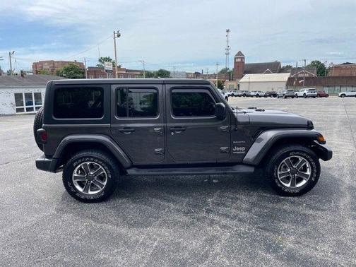 Granite Crystal Clearcoat Metallic 2020 Jeep Wrangler Unlimited Sahara