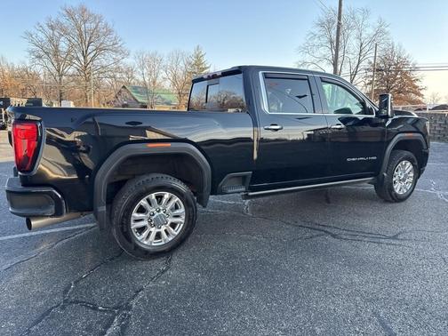 2022 GMC Sierra 2500 Denali
