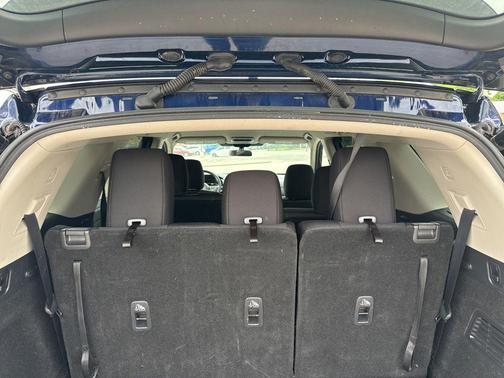 Deep Ocean Blue 2025 Nissan Pathfinder SV