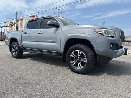 2018 Toyota Tacoma TRD Sport
