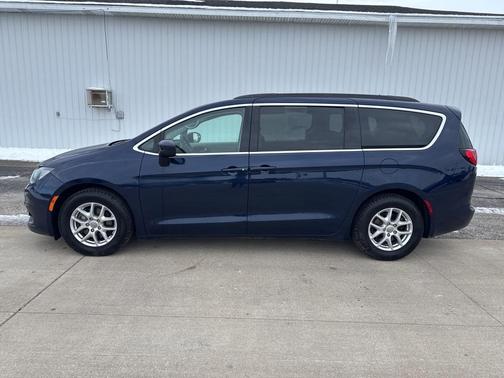 2020 Chrysler Voyager LXI