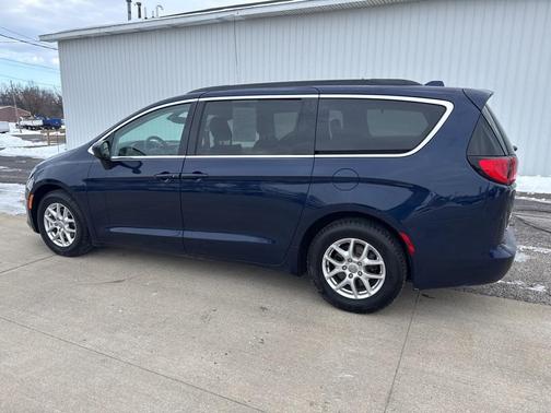 2020 Chrysler Voyager LXI