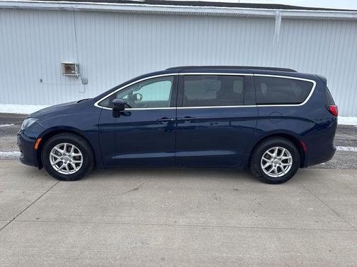 2020 Chrysler Voyager LXI