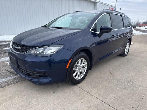 2020 Chrysler Voyager LXI