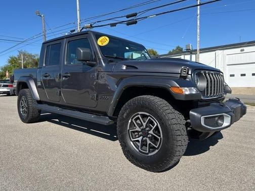 2024 Jeep Gladiator Sport