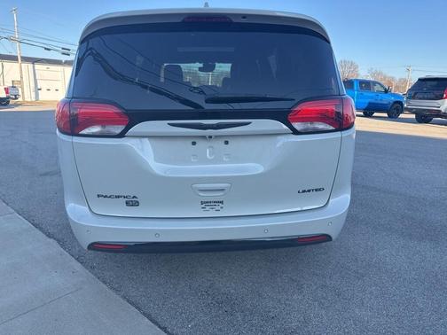 2020 Chrysler Pacifica Limited