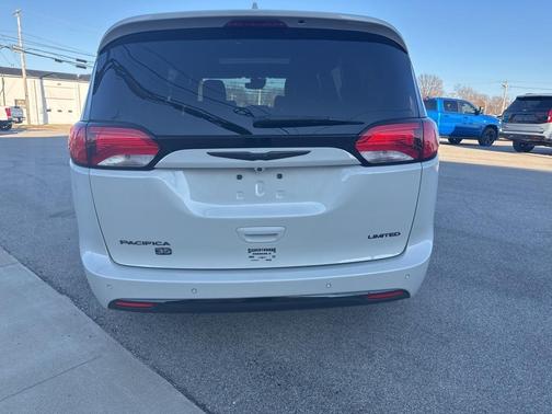 2020 Chrysler Pacifica Limited