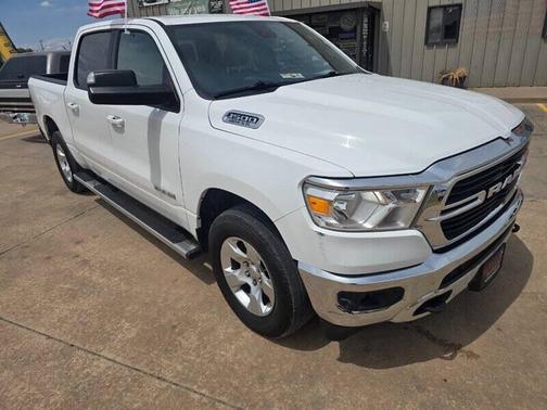 Bright White Clearcoat 2021 RAM 1500 Big Horn/Lone Star