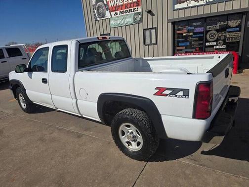 2004 Chevrolet Silverado 1500 Work Truck