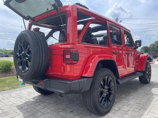 2024 Jeep Wrangler 4xe Sahara