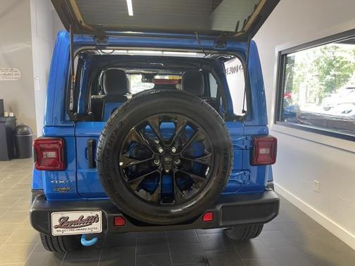 2024 Jeep Wrangler 4xe Sahara