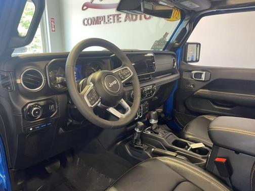 2024 Jeep Wrangler 4xe Sahara