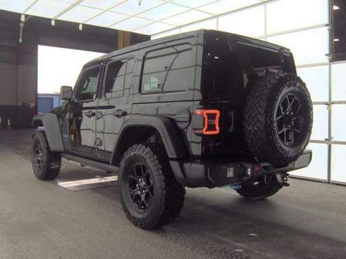 2024 Jeep Wrangler 4xe Willys