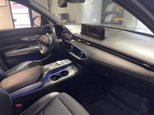 2025 Genesis GV70 2.5T