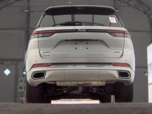 Silver Zynith 2024 Jeep Grand Cherokee Overland