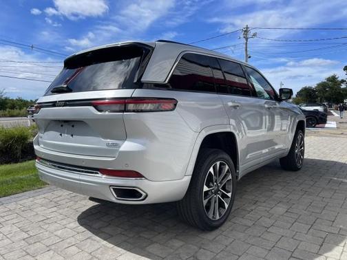 Silver Zynith 2024 Jeep Grand Cherokee Overland