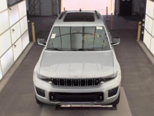 Silver Zynith 2024 Jeep Grand Cherokee Overland