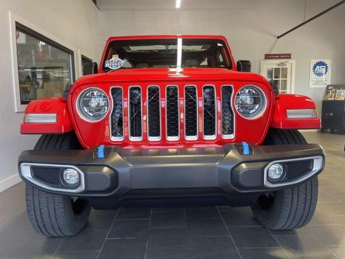 2022 Jeep Wrangler Unlimited 4xe Sahara
