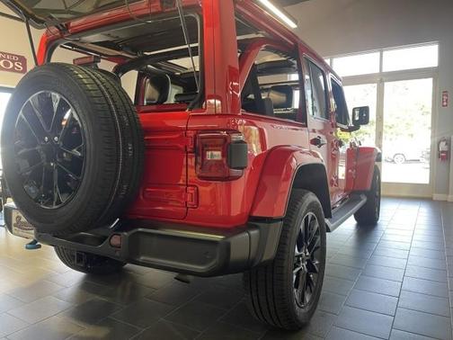 2022 Jeep Wrangler Unlimited 4xe Sahara