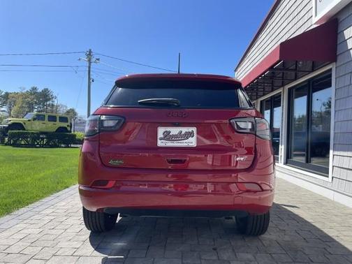 2023 Jeep Compass (RED) Edition