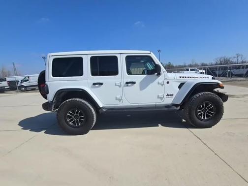 Bright White Clearcoat 2024 Jeep Wrangler Rubicon