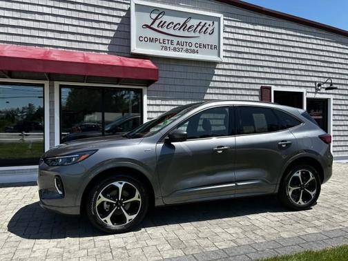 2023 Ford Escape ST-Line Elite