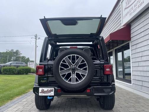 2022 Jeep Wrangler Unlimited 4xe Sahara