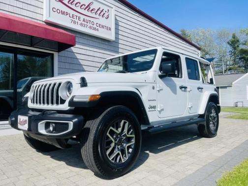 Bright White Clearcoat 2024 Jeep Wrangler Sahara